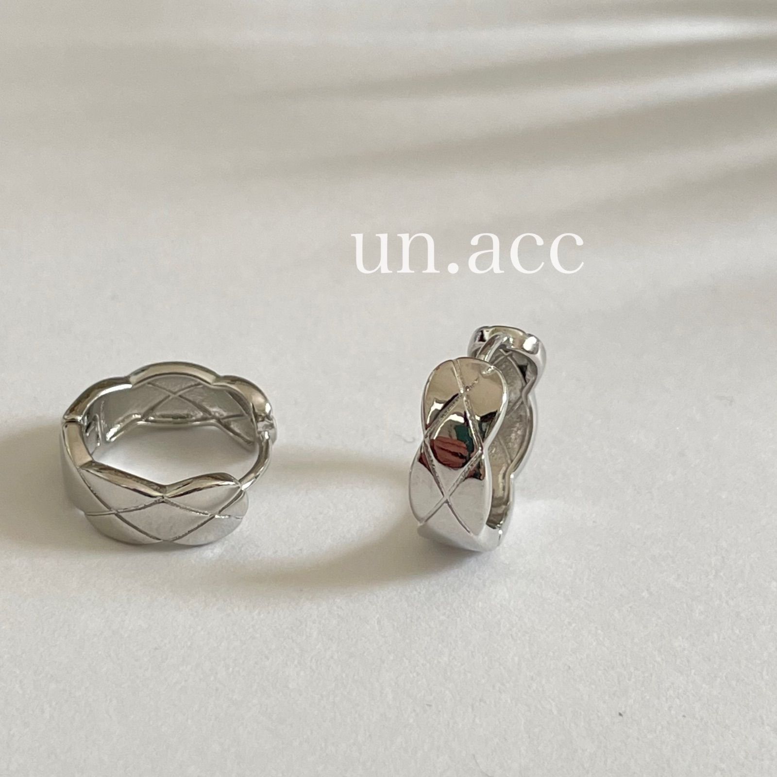 品質が シルバー925 シルバー キルティング ミニ フープピアス デザイン アクセサリー