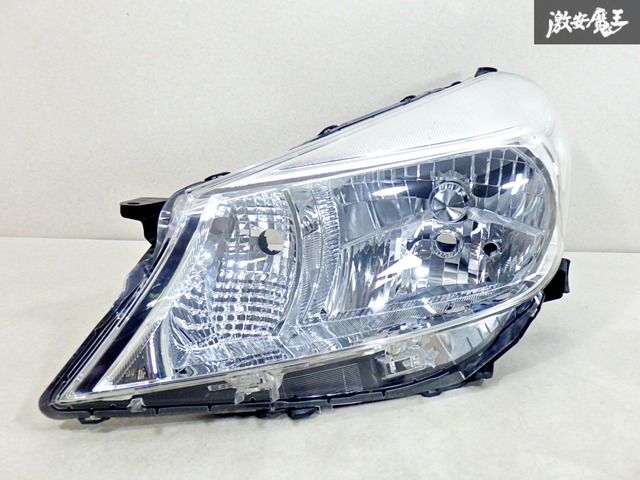 トヨタ 純正 NCP130 ヴィッツ RS ハロゲン ヘッドライト ヘッド