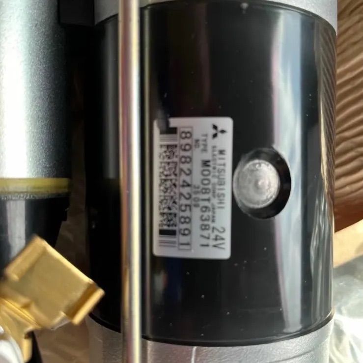 新品 未使用 いすゞ 純正 フォワード FRR90 スターター セル 新品 未使用 いすゞ 純正 フォワード FRR90 スターター セル