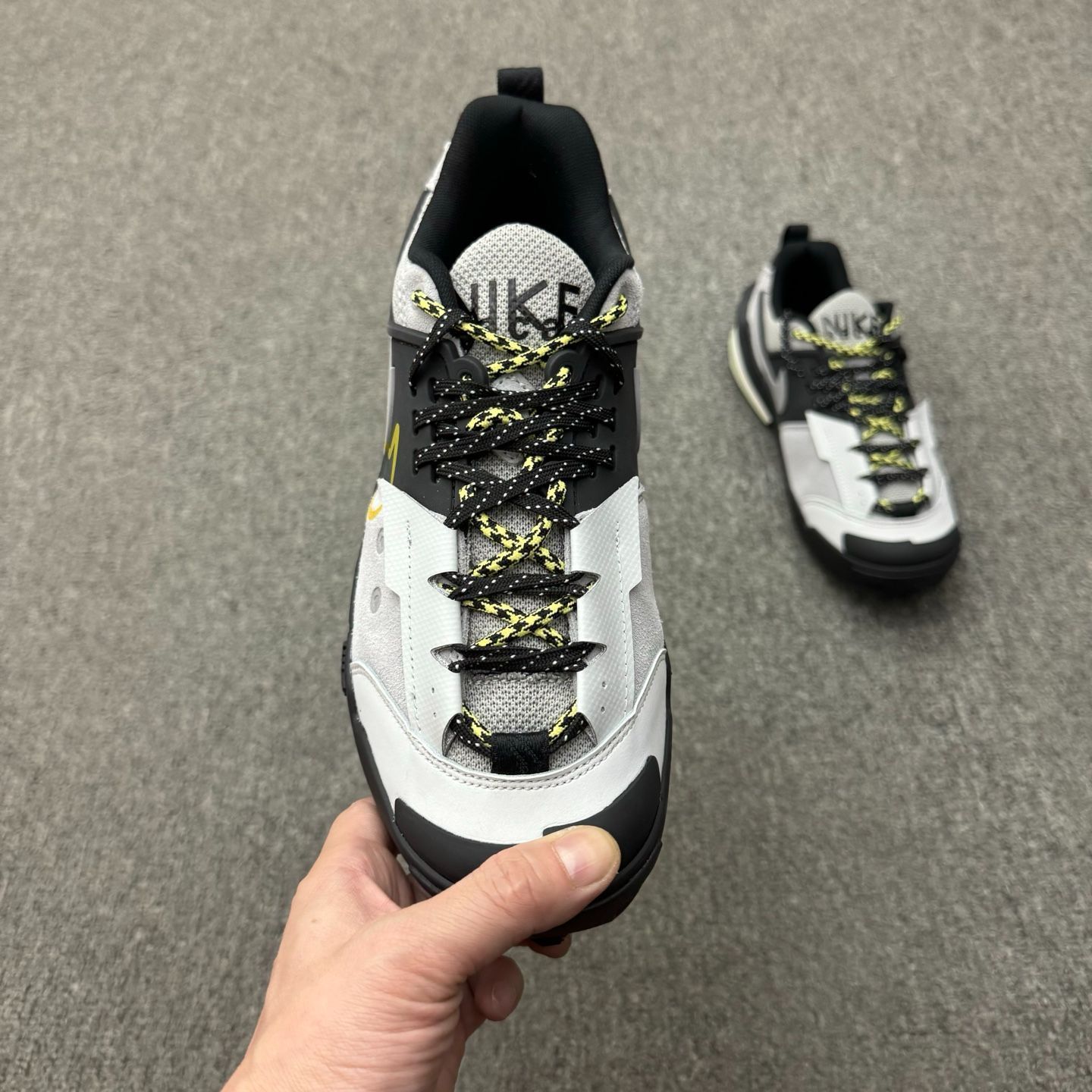 おまめサマ専用 NIKE公式】ゼガマドーム x sacai 'Matte Silver' (HQ8618-002