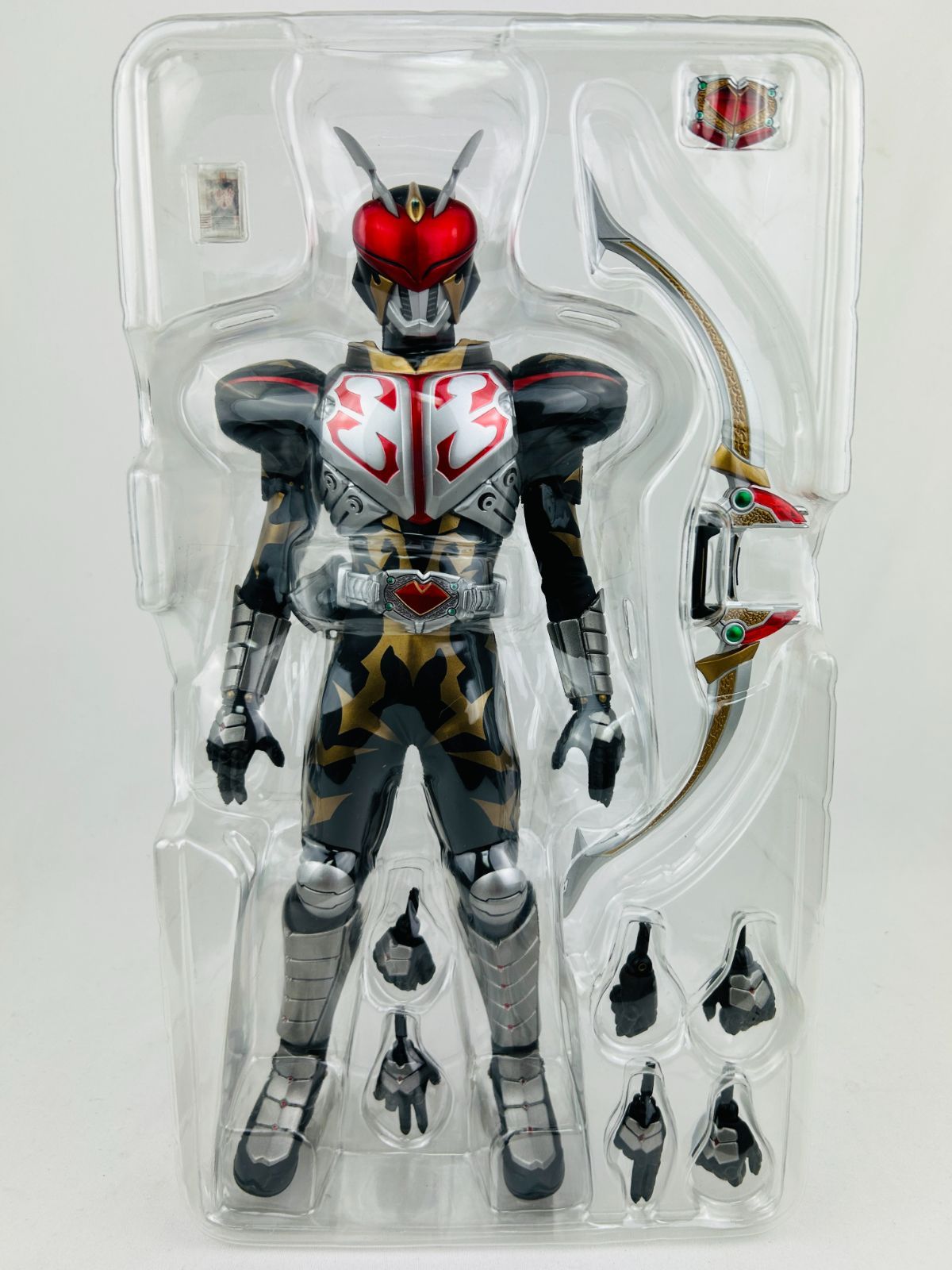 メディコムトイ RAH リアルアクションヒーローズ No.602 仮面ライダーカリス 2013 デラックスタイプ 仮面ライダー剣