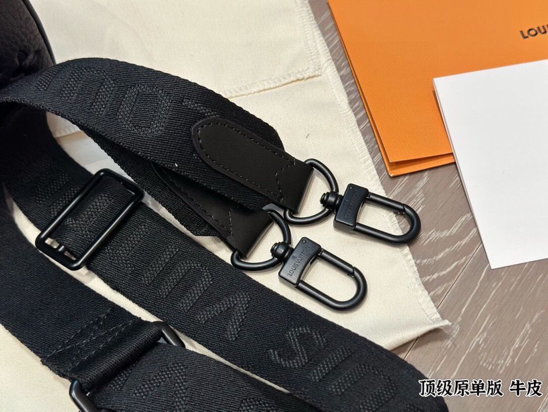 ジュエリー 今日 LV×Nigo Keepall xs 21 ルイ ヴィトン × ニゴ キーポール xs 21 ピローバッグ 25×14cm お洒落コーデ