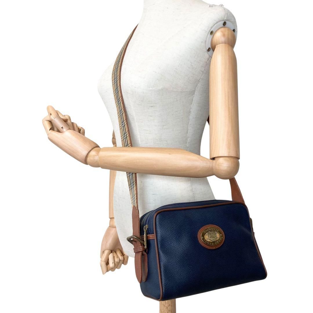 Auth Vintage Burberry Nova Check Horse Logo Shoulder Bag W