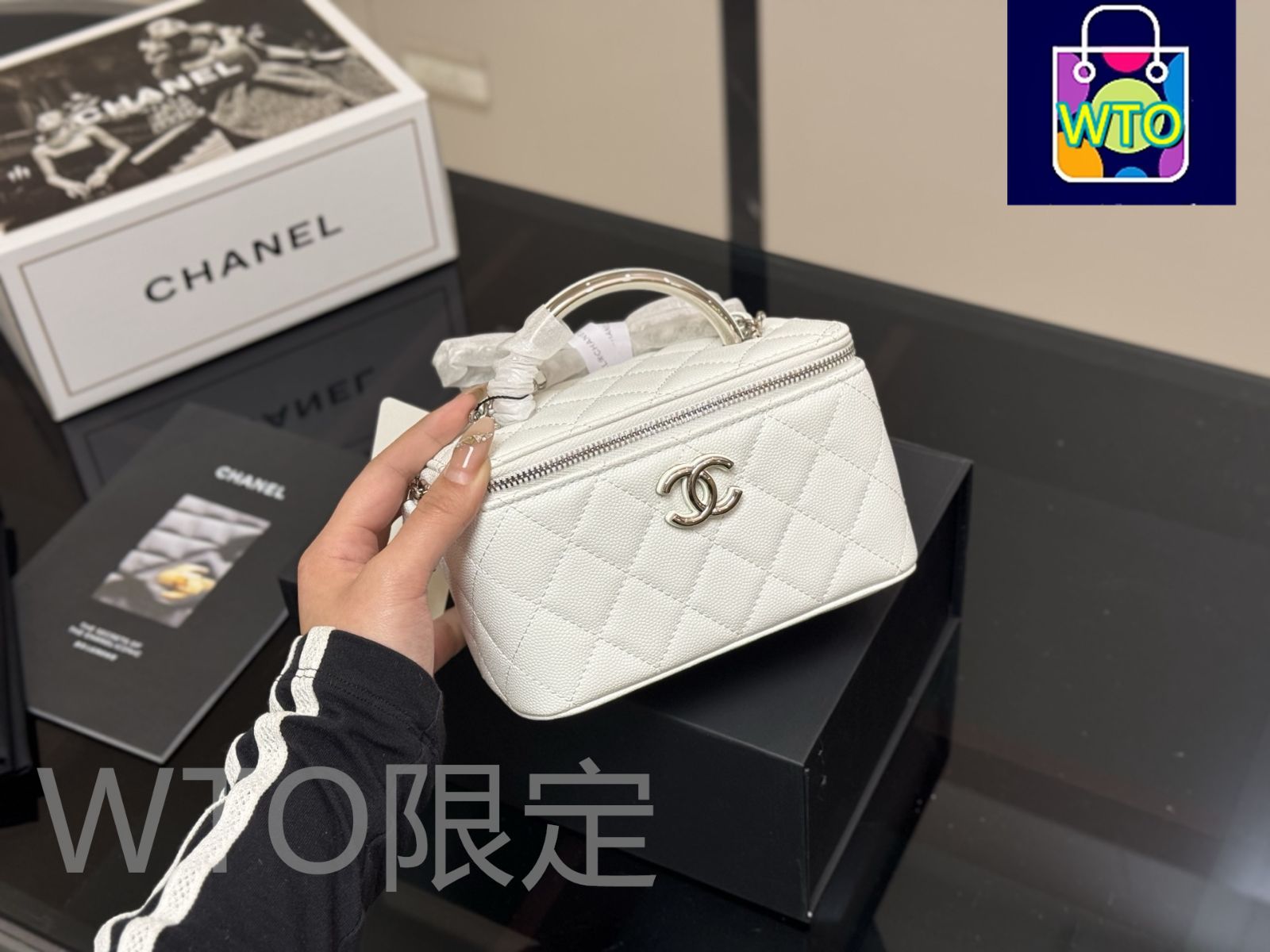 ★Coolなwhite★CHANEL ボックスバッグ 今日特価】Vintage Chanel ボックスバッグ-WTO輸入2 - メルカリ