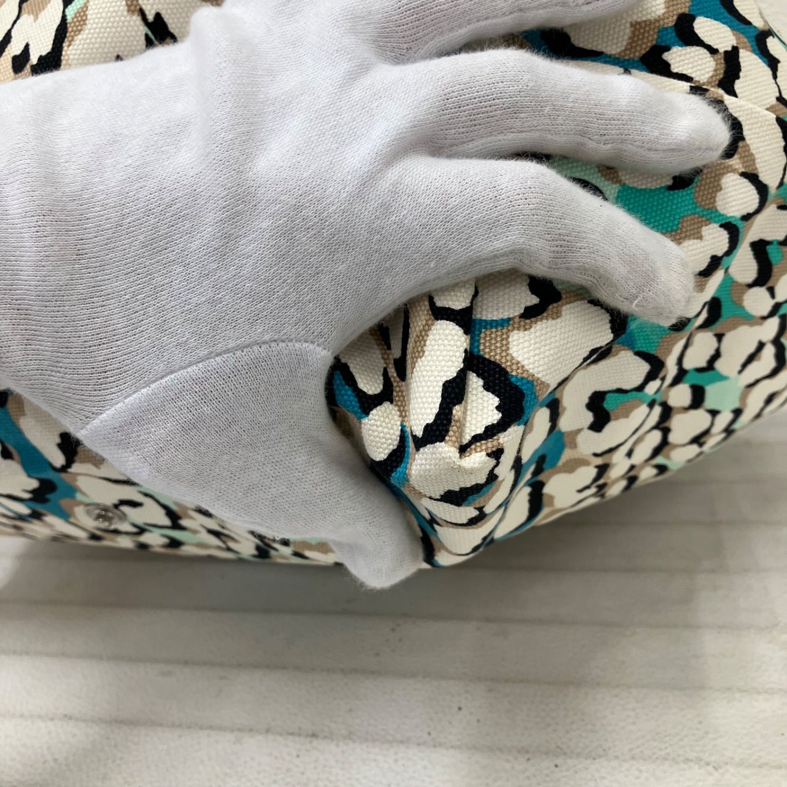 4795 LONGCHAMP ロンシャン JAL機内販売限定 イルオーパンテール プリ
