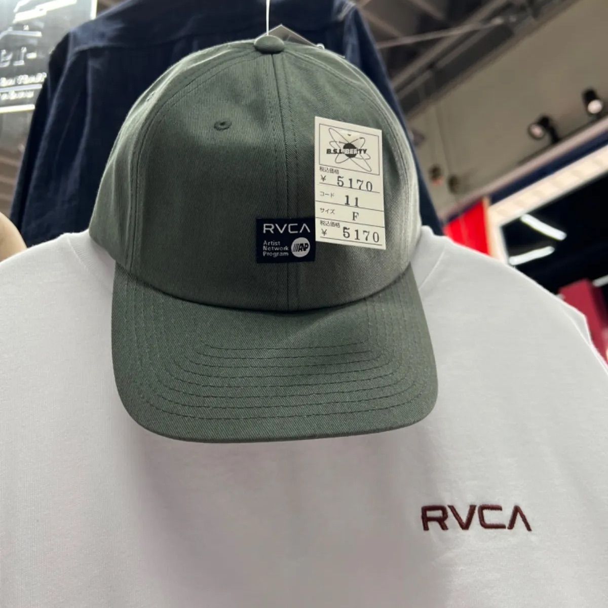 RVCAルーカ●帽子　キャップ　ロゴ　ブラック　モスグリーン