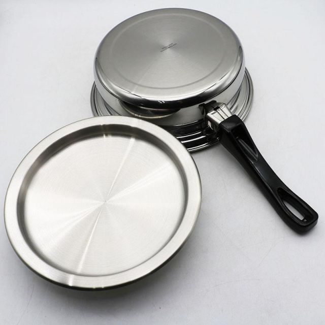 新品未使用 タッパーウェア レインボークッカー プレミアム 片手鍋 2.2