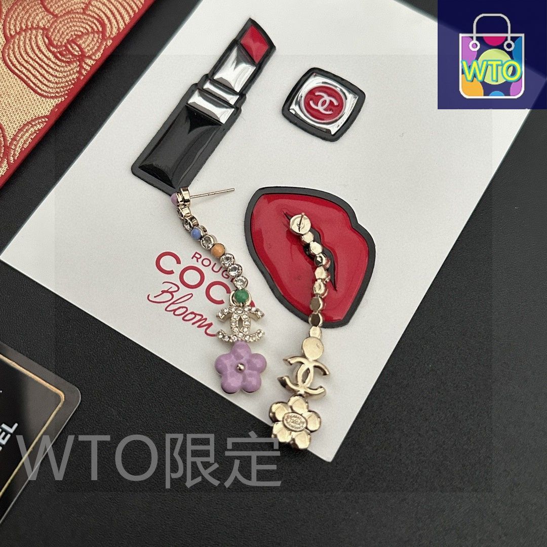 クールで優雅なデザイン♪【CHANEL】エレガント フープ ピアス エレガント☆ギフトに】 CHANEL CCロゴ フープ ピアス (CHANEL