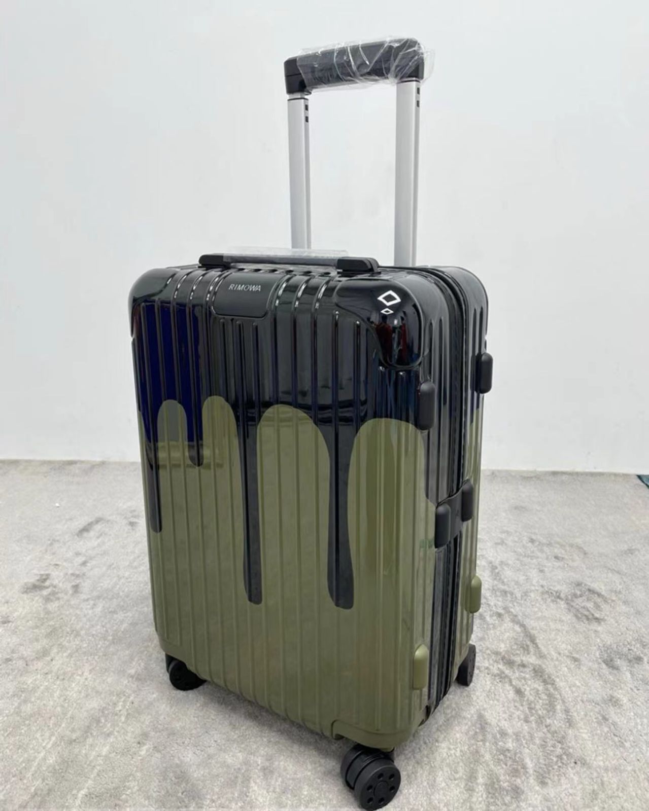 RIMOWAクラシックフライト