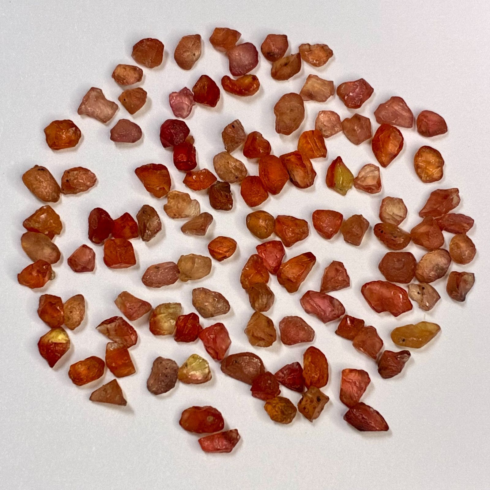 【全品送料無料】 小さめパパラチアサファイア 現物のみセット販売 原石 鉱物 天然石 パワーストーン No.1687 【店内全品送料無料】