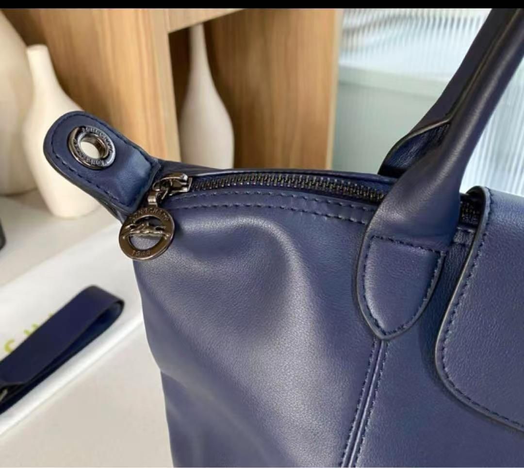 最新作 LONGCHAMP プリアージュ　M キュイール レザー ネイビー ル プリアージュ® オリジナル M ショルダーバッグ ネイビー