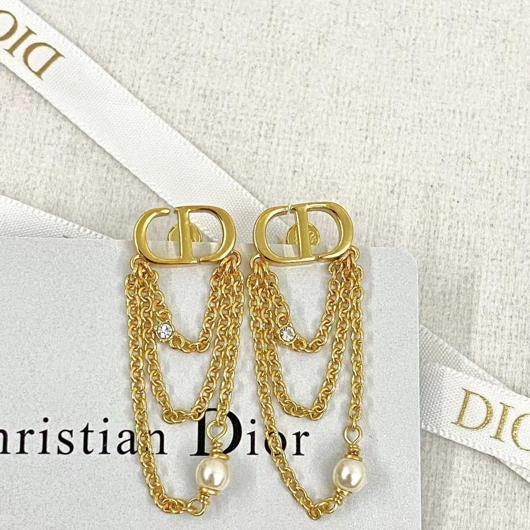 ✨新品✨Dior クリスチャンディオールロゴ スイング ピアス レディース  @July jewelry