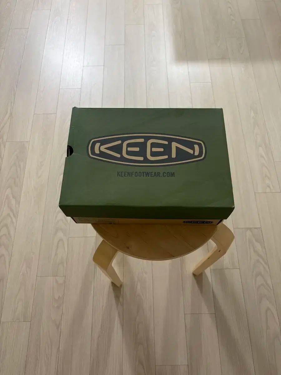 キーン KEEN ジャスパー スニーカー