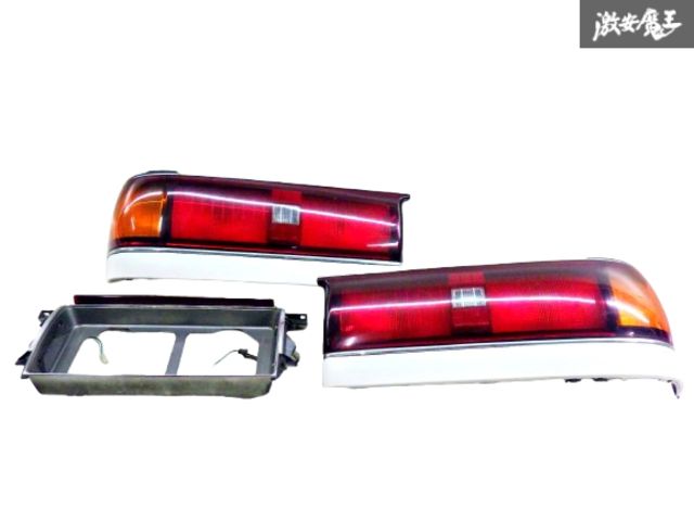 トヨタ 純正 GX81 マークⅡ テール テールランプ レンズ 右 TOYOTA22