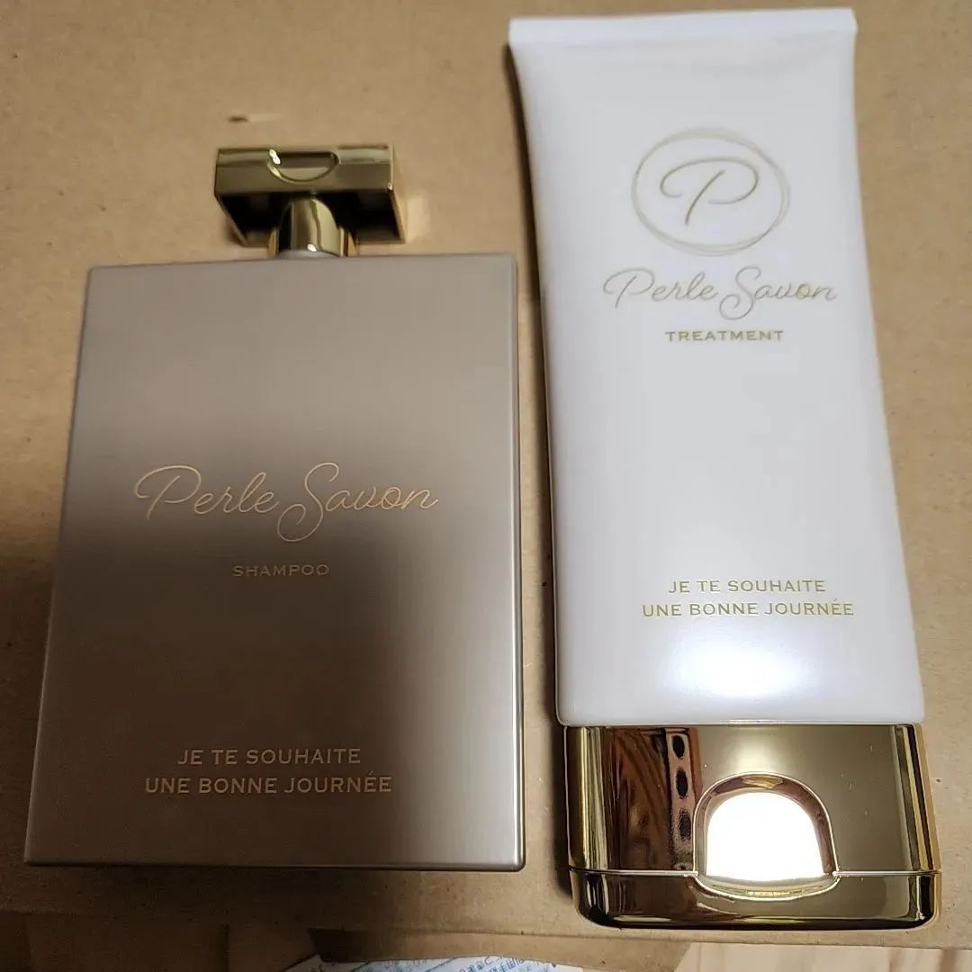 篠原諒子さんプロデュースシャンプートリートメント 篠原涼子