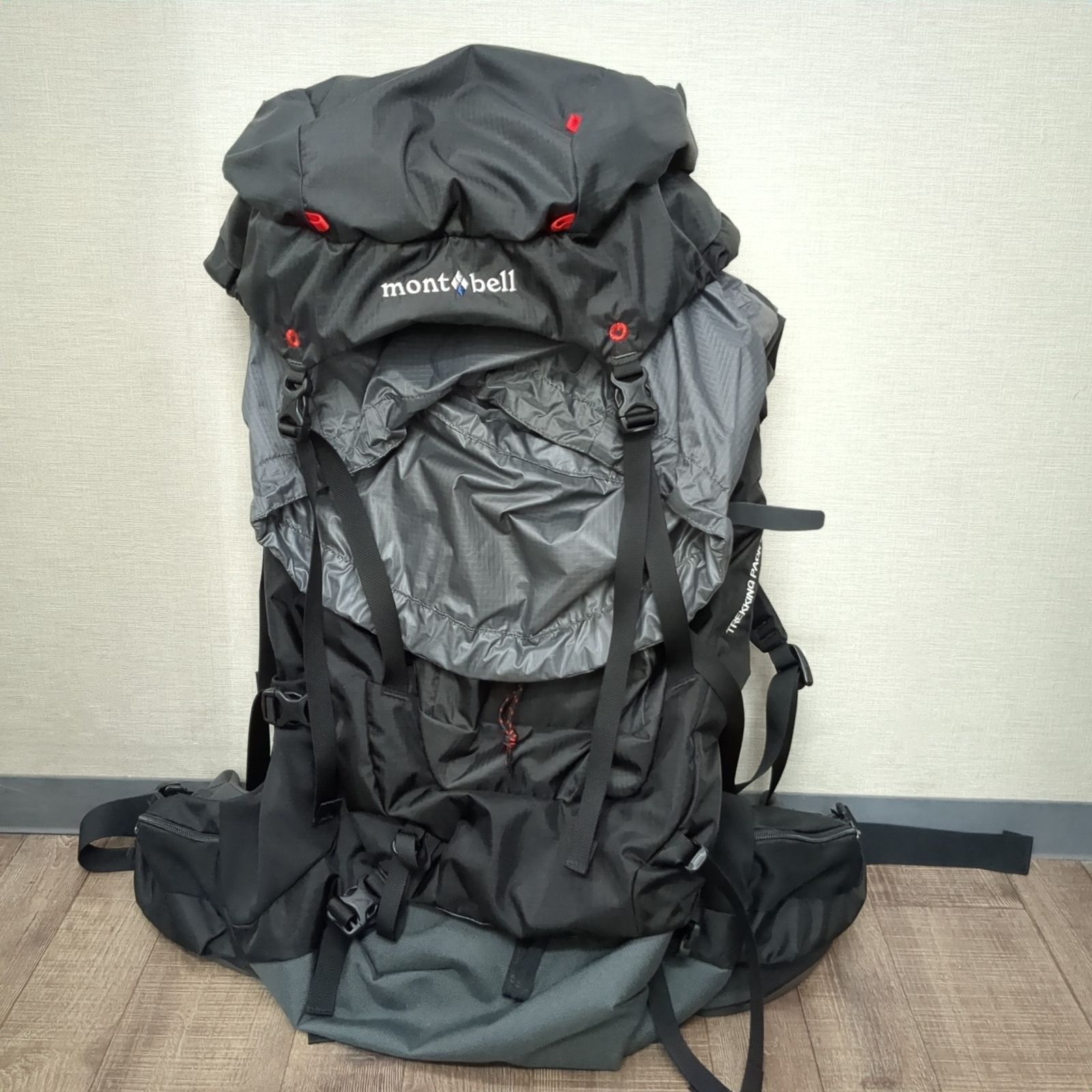 mont-bell モンベル トレッキングパック55 ブラック 1223355 mont-bell モンベル トレッキングパック55 ブラック 1223355