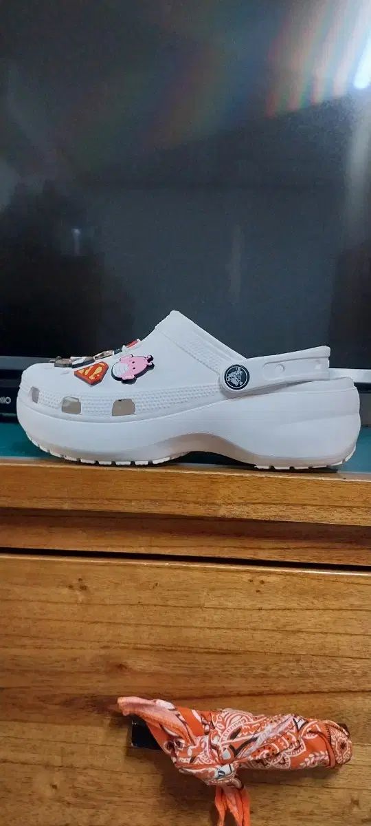 crocs クロックス 厚底 スリッパ W6 230