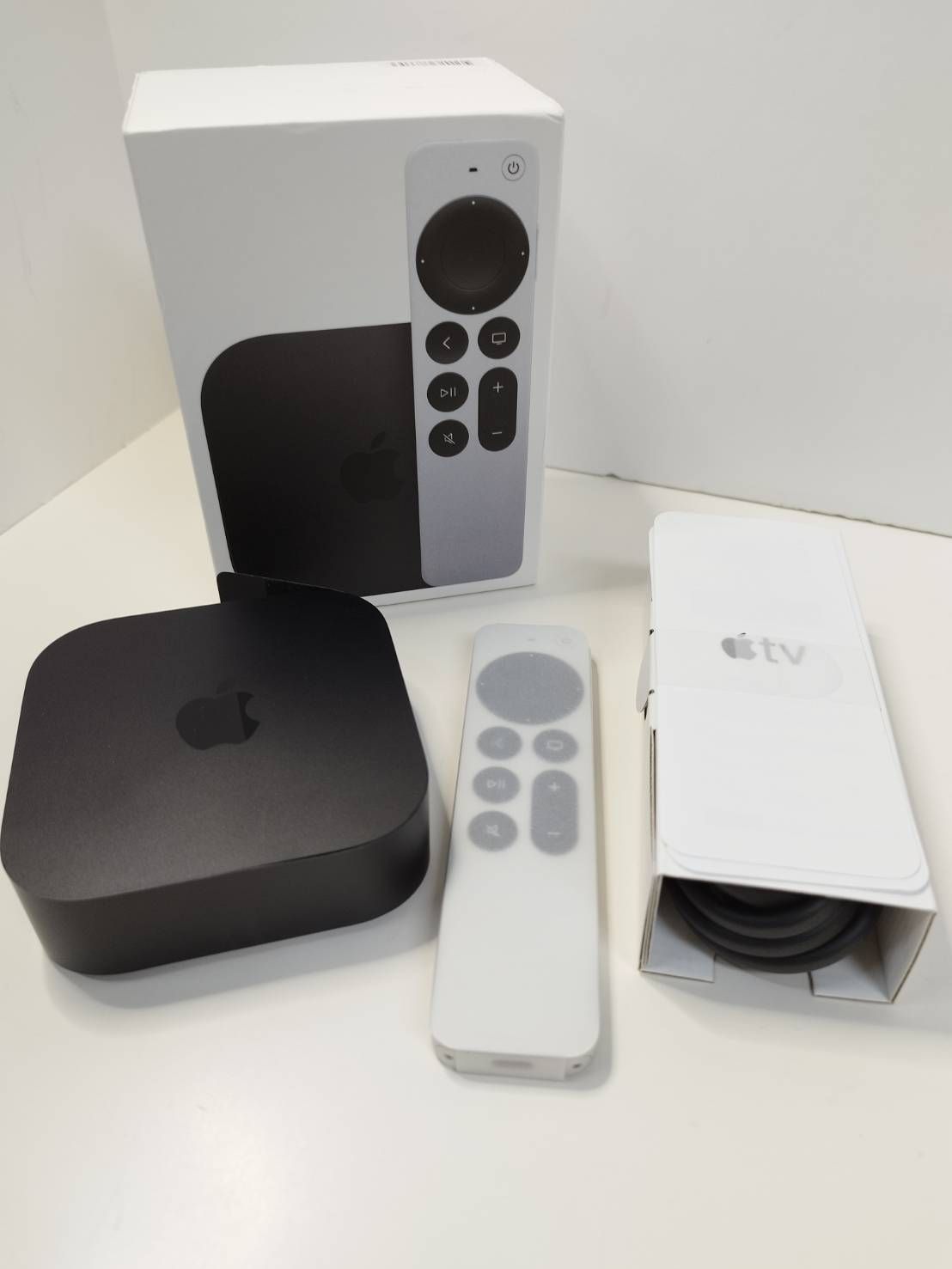 Apple TV 4K 第3世代/128GB/A2843/Wi-Fi+Ethernet〈MN893J/A〉 Apple TV
