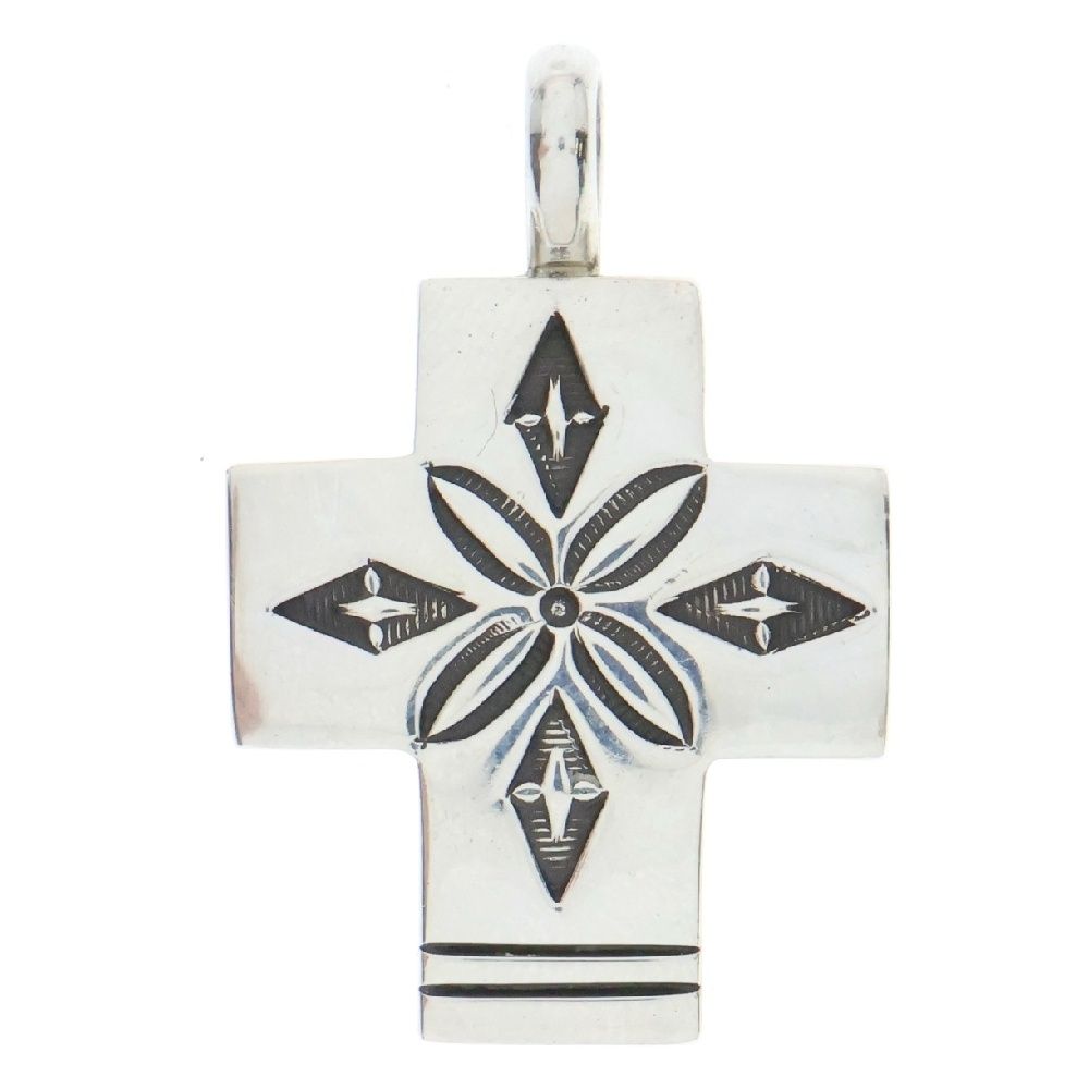 INDIAN JEWELRY インディアンジュエリー Jennifer Curtis ジェニファーカーティス スタンプワーク クロス ペンダント シルバーネックレストップ