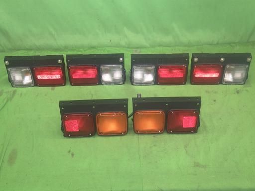 【中古】トラック 純正 2連 テールランプ 3台分