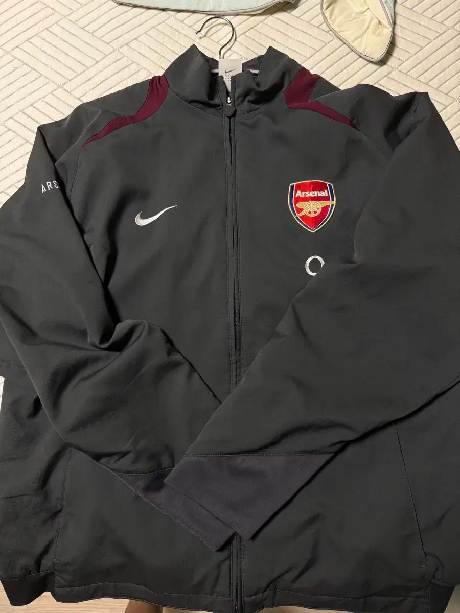 海外 XL NIKE ナイキ アーセナルFC o2 ハイバリー ウィンドブレーカー