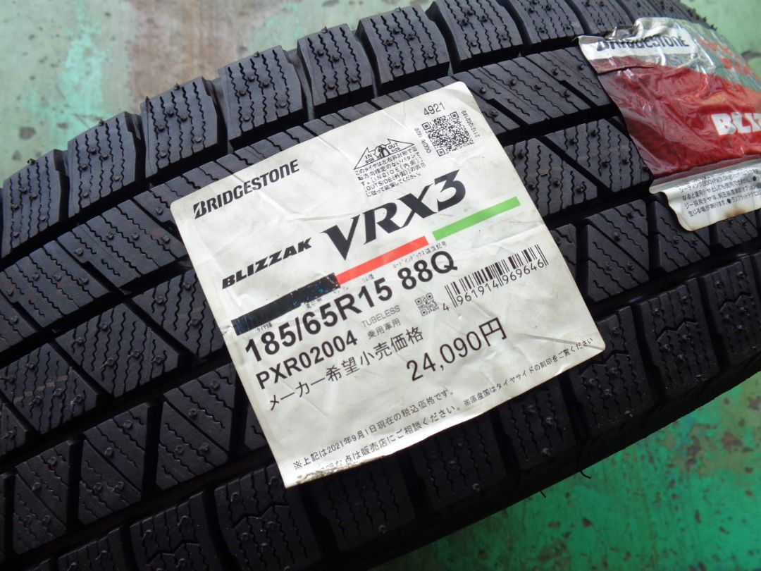 5.5J-15インチ 5H100 +40 トヨタ MX系 10系 シエンタ 純正 中古 スチール 185/65R15 VRX3 21年製 新品 スタッドレス 4本