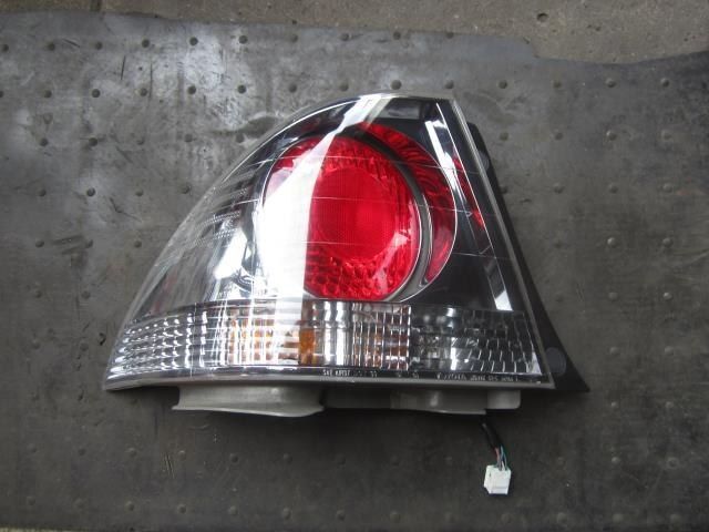 トヨタ アルテッツァ SXE10 GXE1# リヤコンビネーションランプ