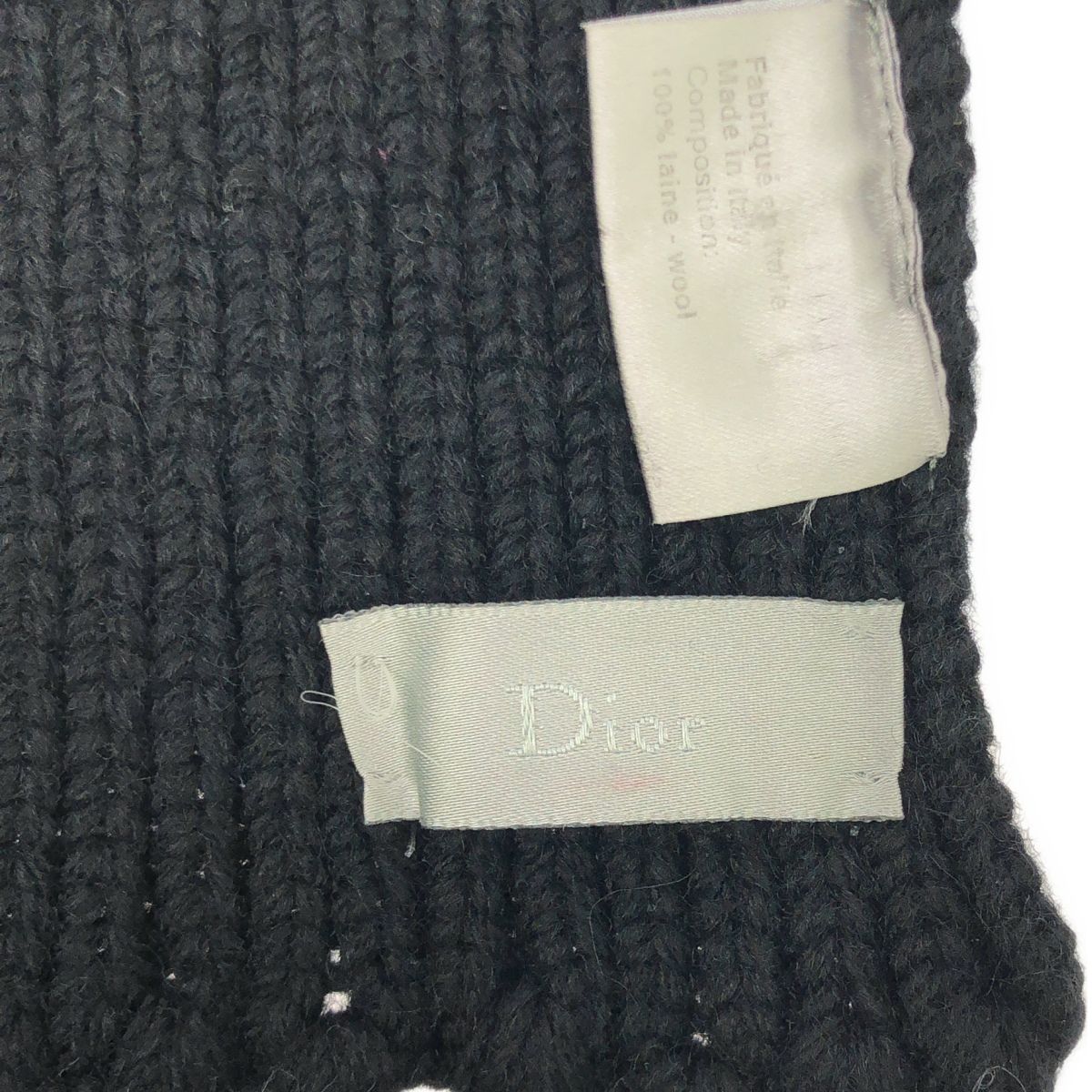 2004AW