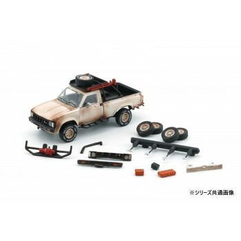 BM　CREATIONS　1/64スケール　トヨタ　ハイラックス　N60N70　80　錆仕様　マットホワイト　アクセサリー付　RHD　64B0358