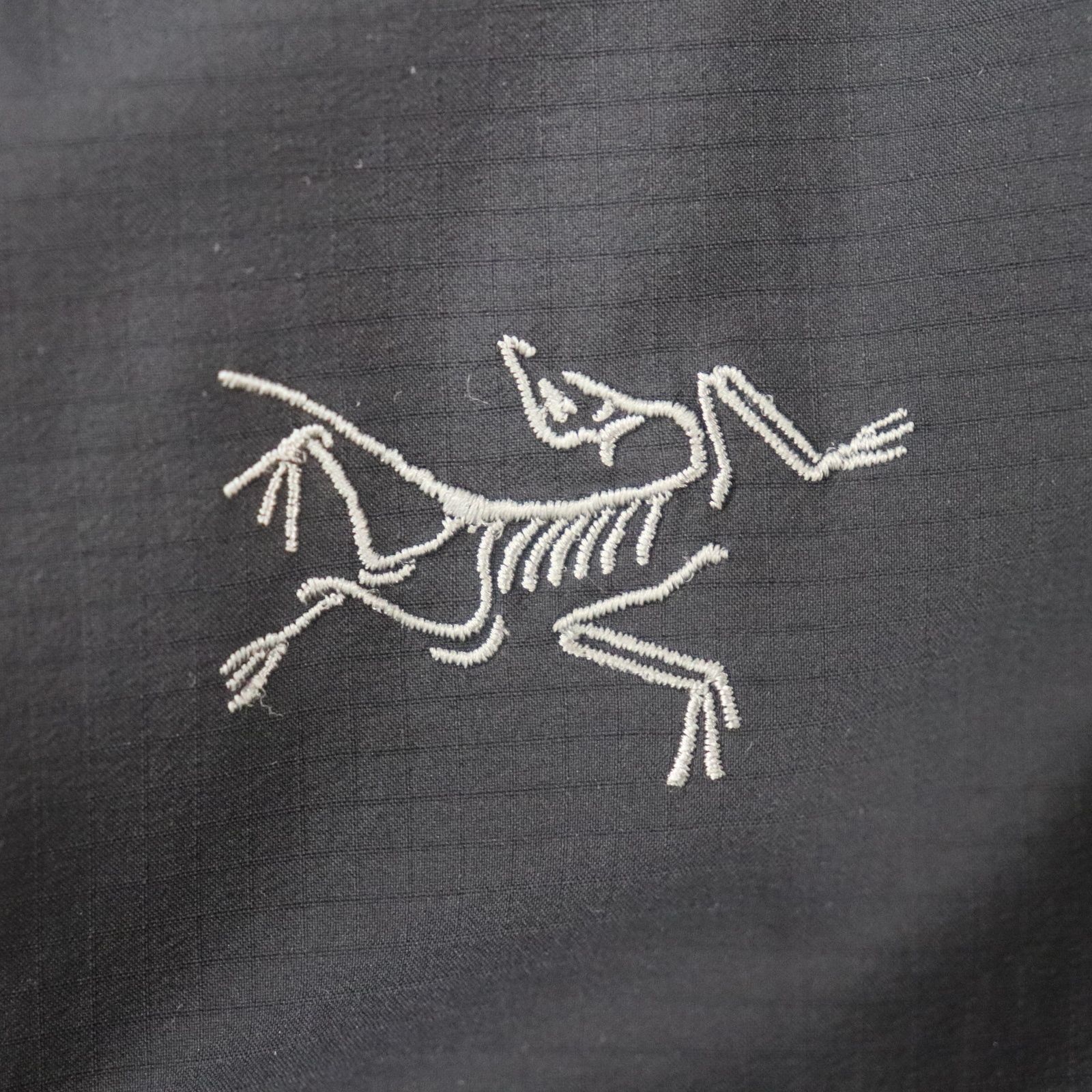 IT2FIFJOB19S 未使用品 ARC'TERYX アークテリクス アトム