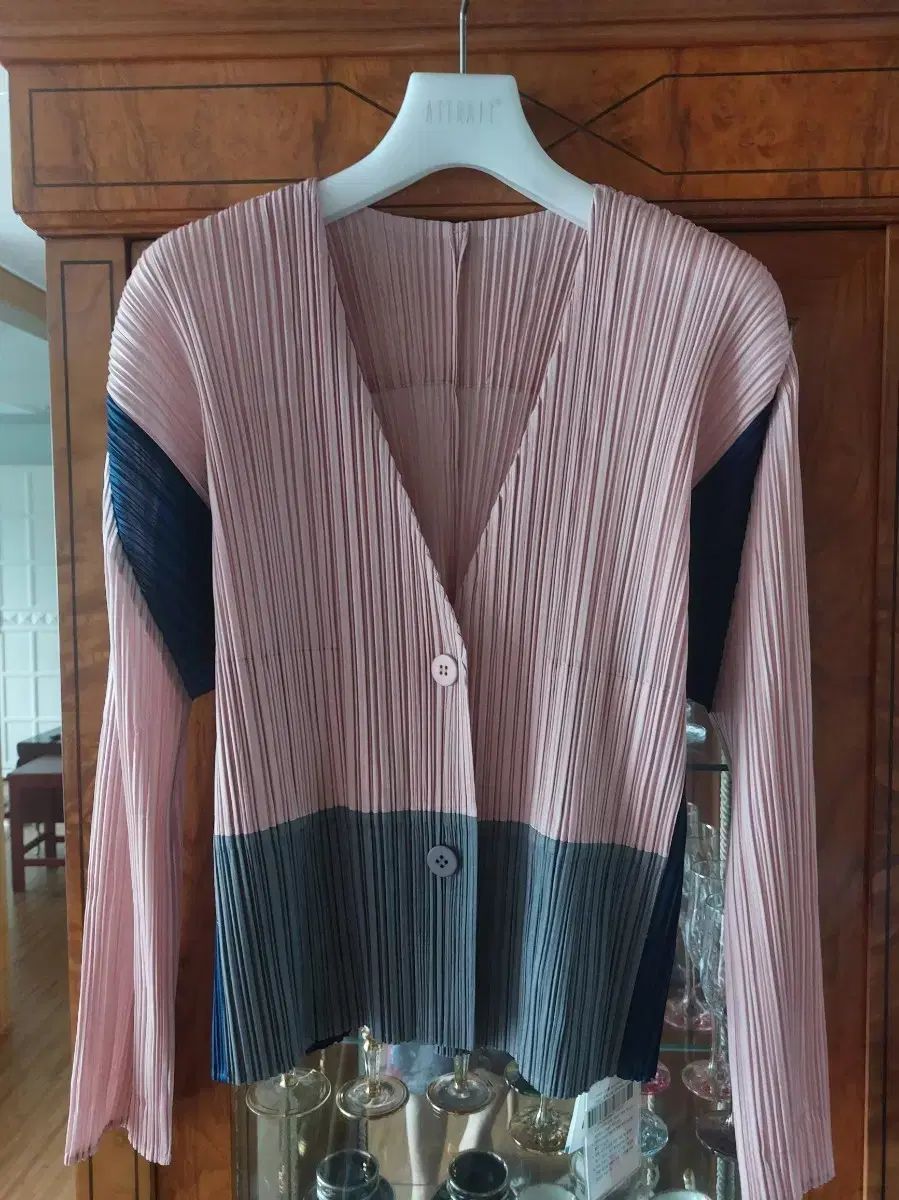 ISSEY MIYAKE(イッセイミヤケ) PLEATS PLEASE(プリーツプリーズ