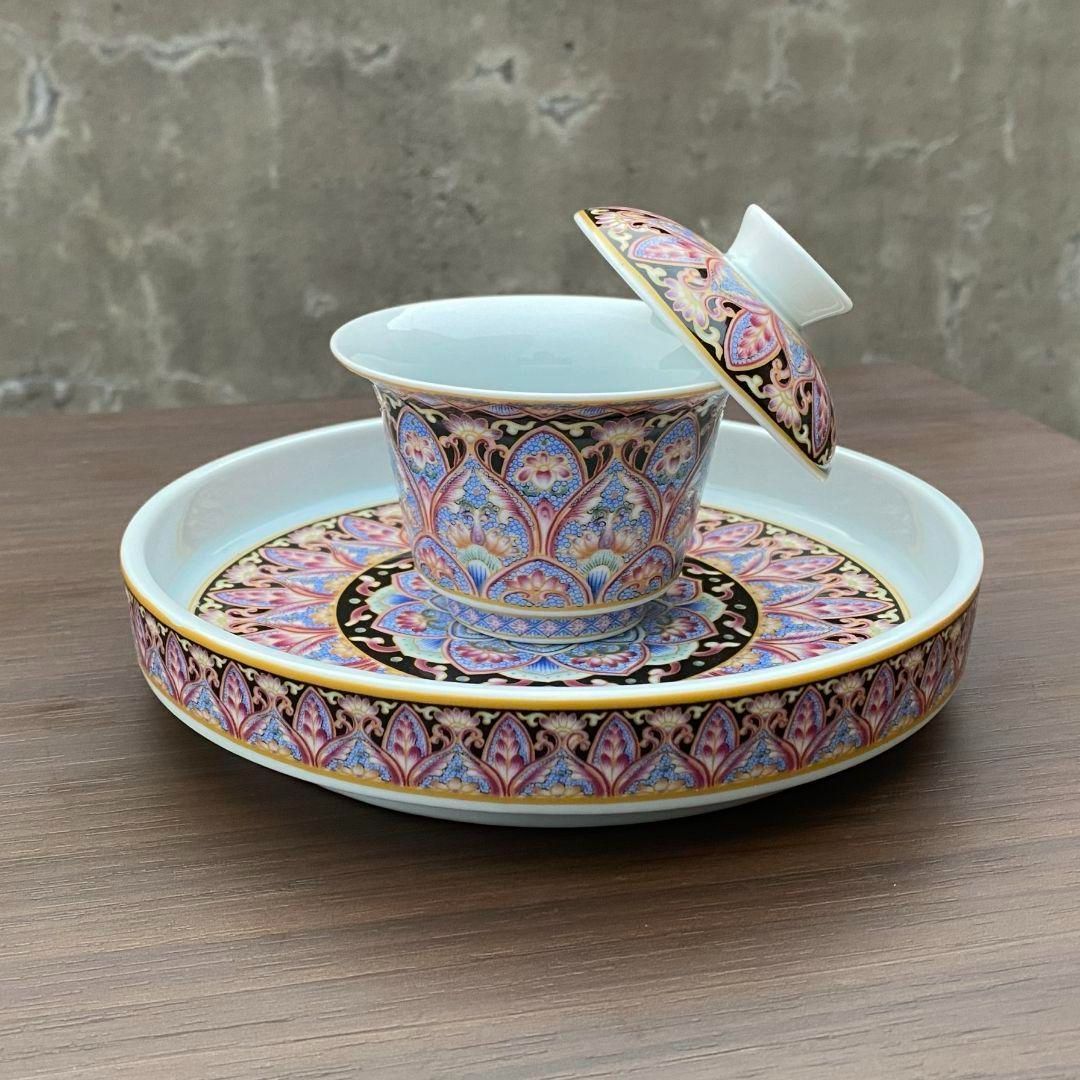 未使用品 景徳鎮琺瑯彩浄土蓮華馬蹄蓋碗 中国美術 湯呑み 茶器 茶杯 煎茶道具 未使用品 景徳鎮琺瑯彩浄土蓮華馬蹄蓋碗 中国美術 湯呑み 茶器 茶杯