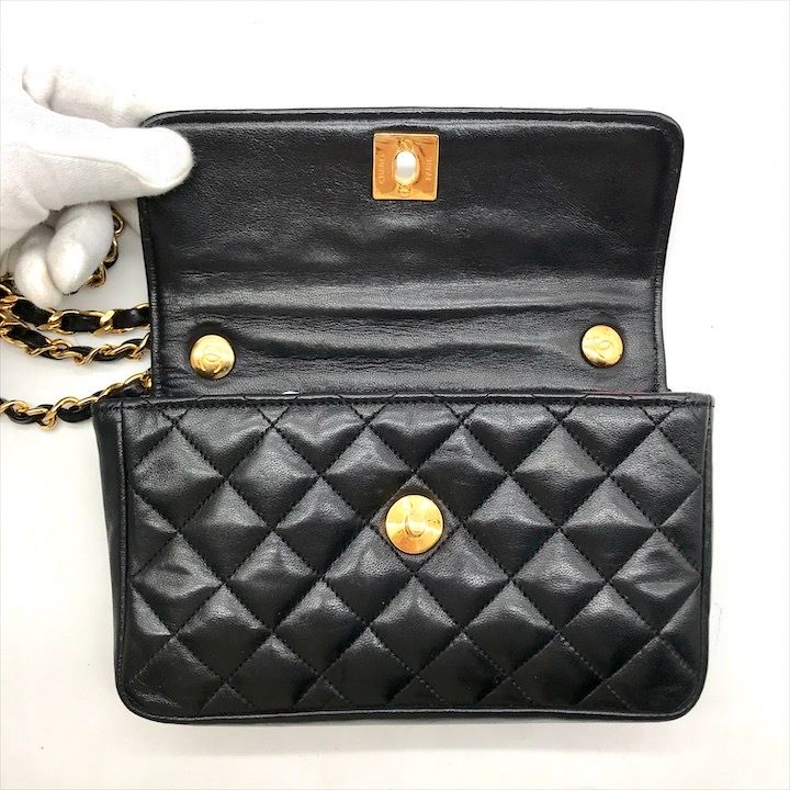 CHANEL シャネル