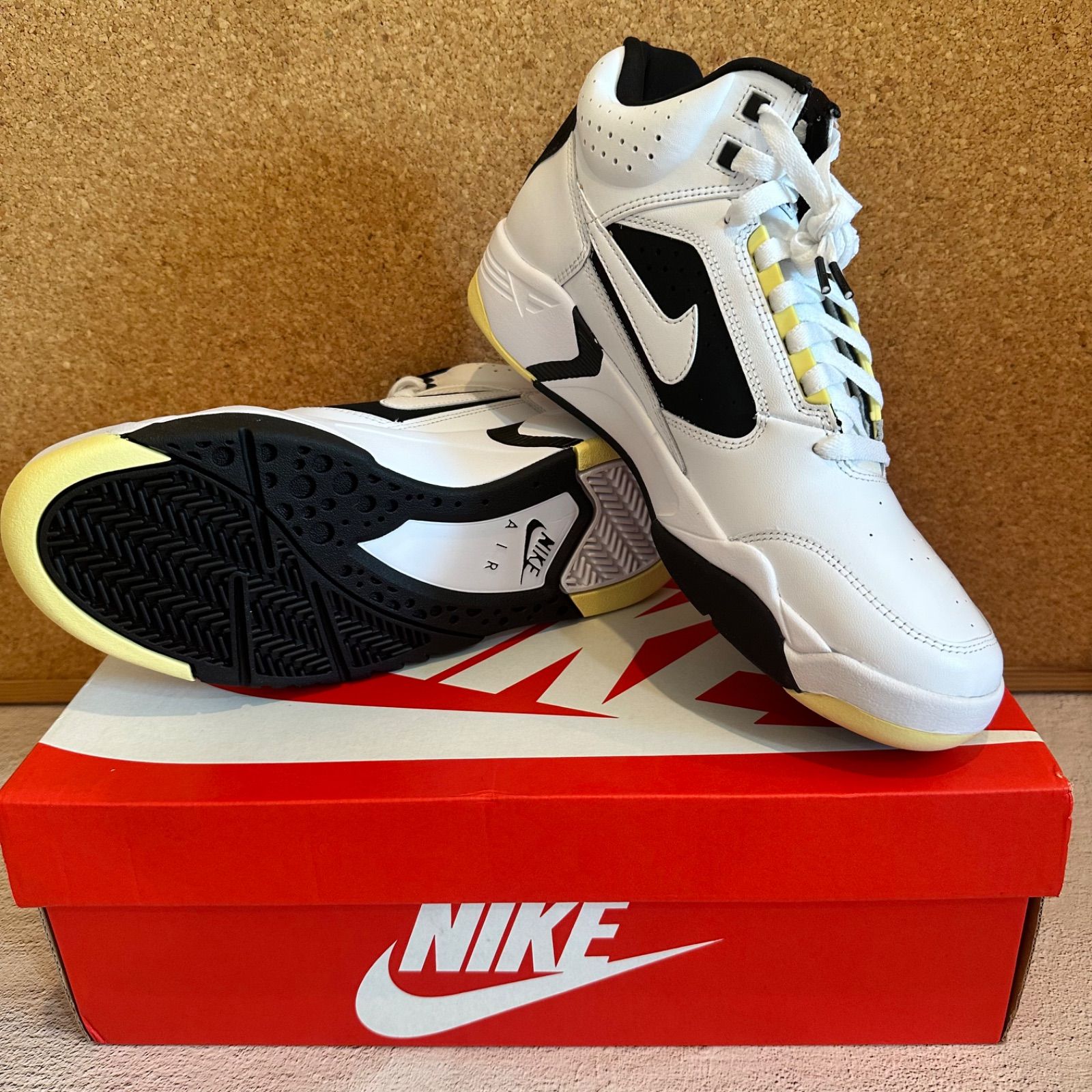 Nike Air Flight Lite Mid 限定カラー 完売品 - メルカリ