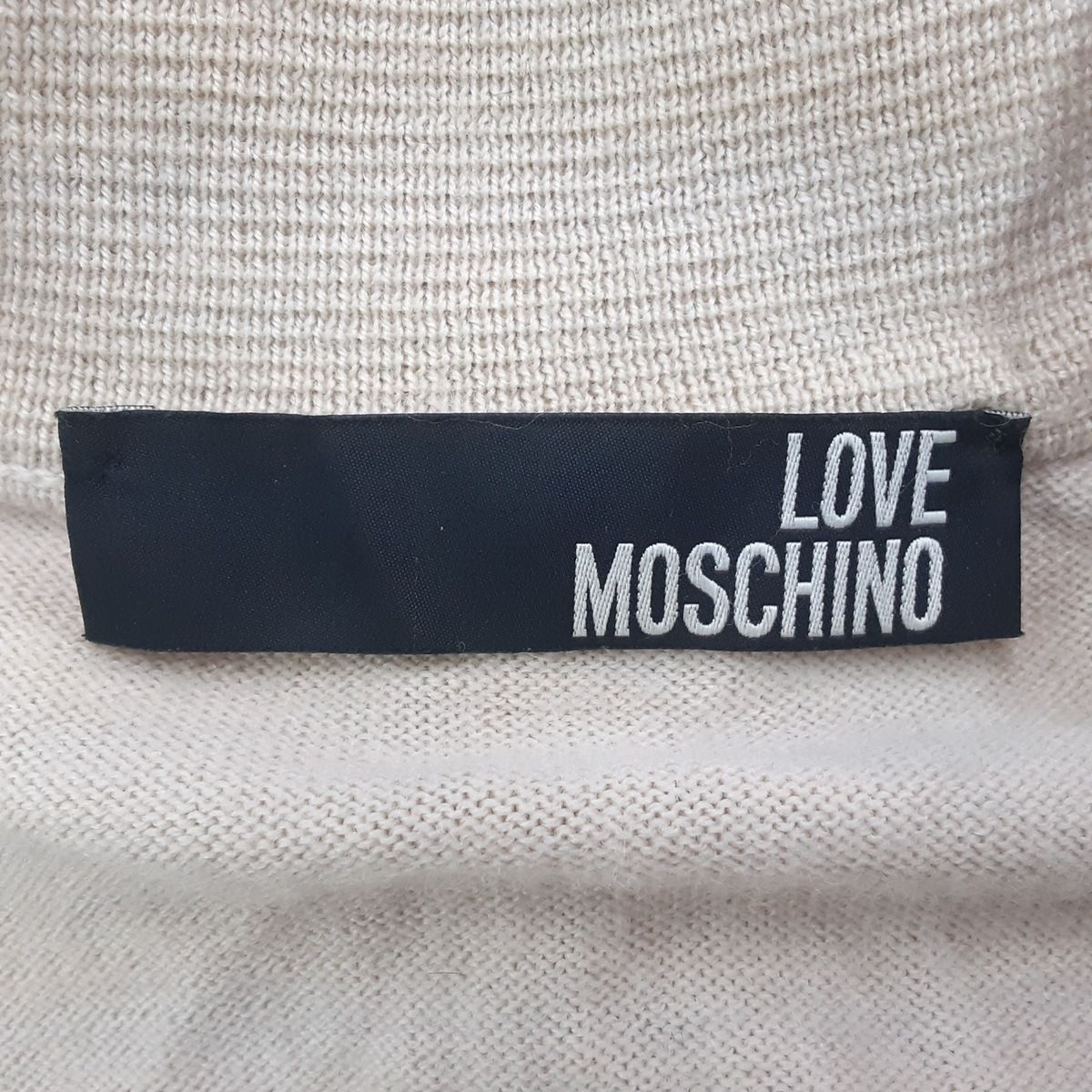 LOVE MOSCHINO(ラブモスキーノ) ブルゾン レディース美品 - ベージュ