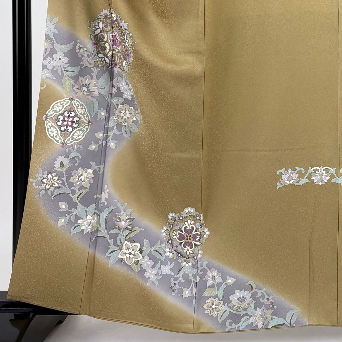 豪華絢爛綺麗美品身丈160cm裄丈67cmＧベージュ桜刺繍正絹訪問着袷広衿 付下げ 身丈163cm 裄丈67.5cm L 袷 草花 幾何学 刺繍 金糸