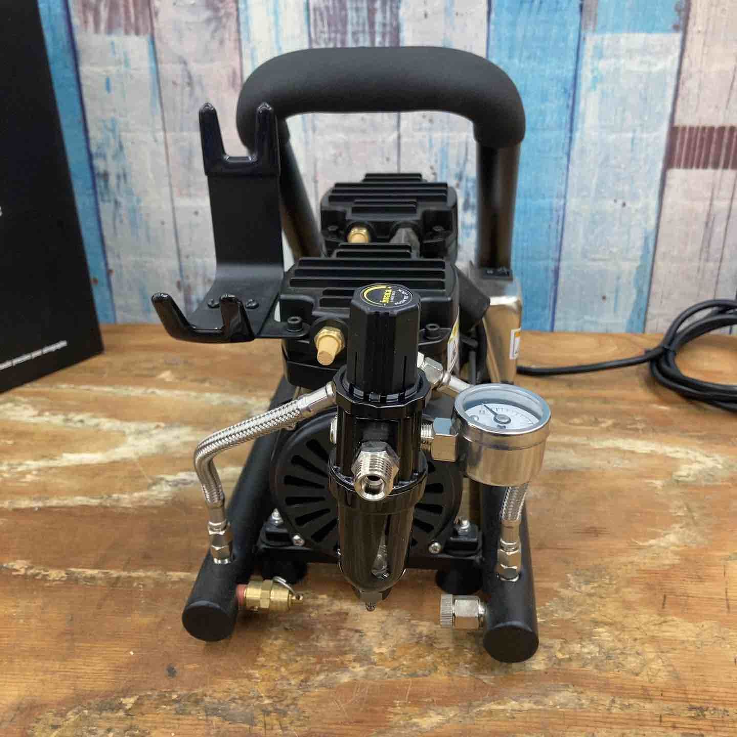 IWATA エアーブラシ用オイルフリーコンプレッサー 51k1u0APfeL._UF1000,1000_QL80_.jpg