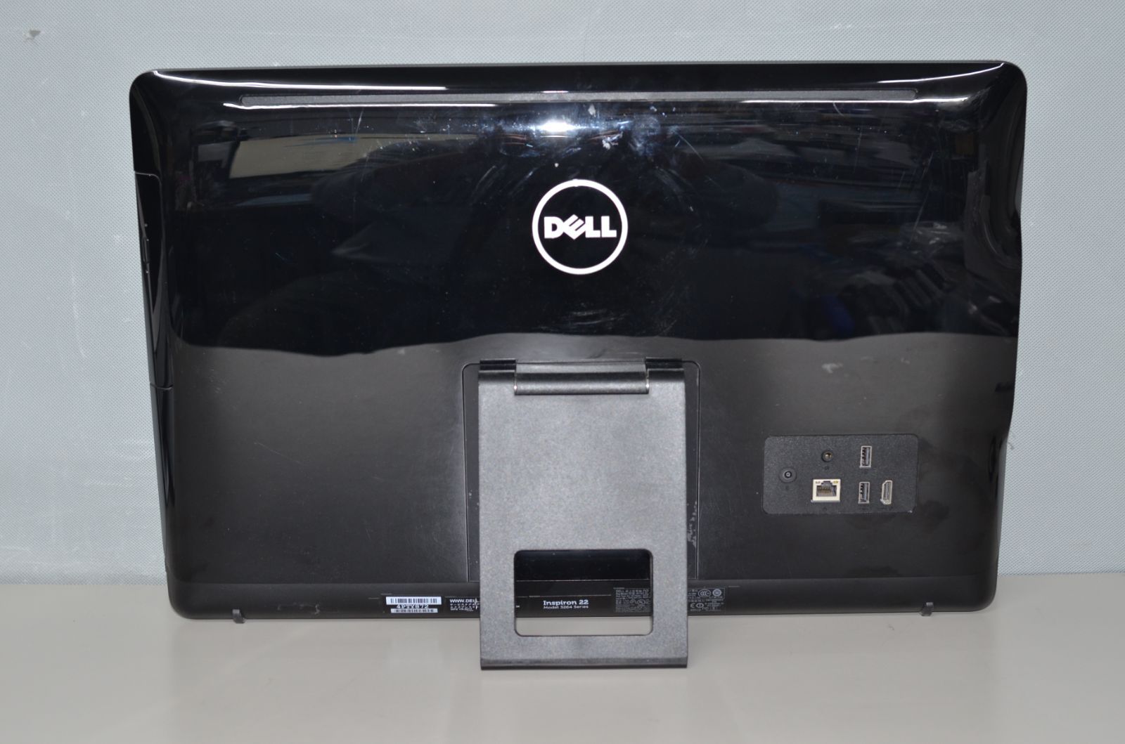 中古良品 一体型パソコン Windows11 DELL Inspiron 22（3264) core i3