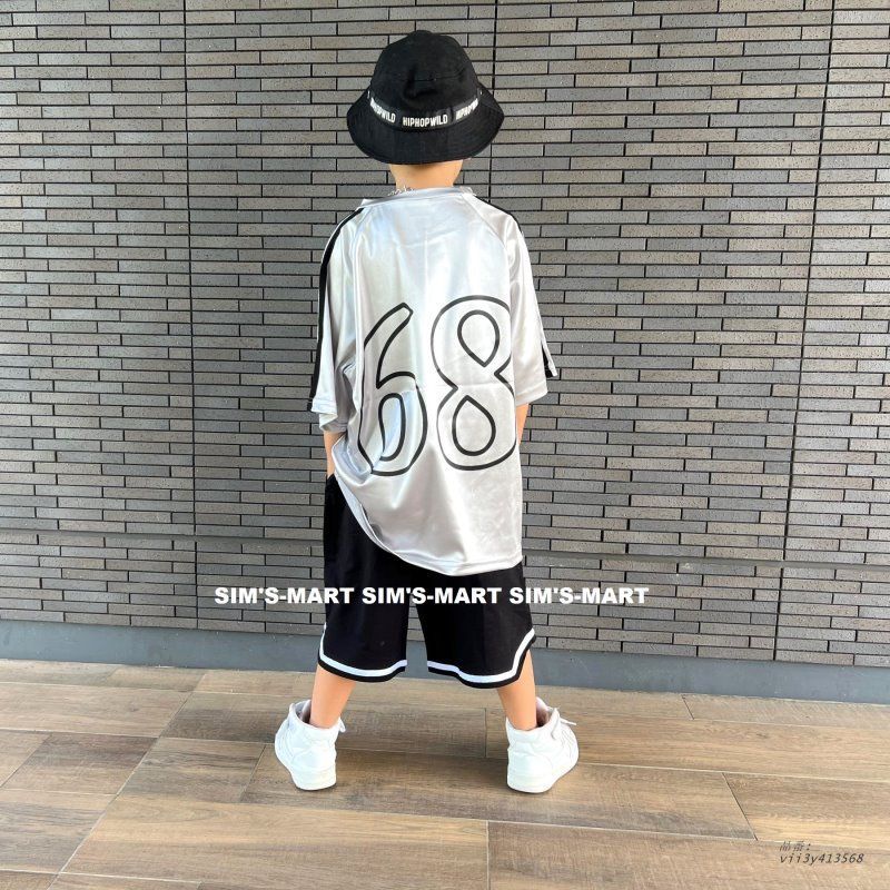 Tシャツ