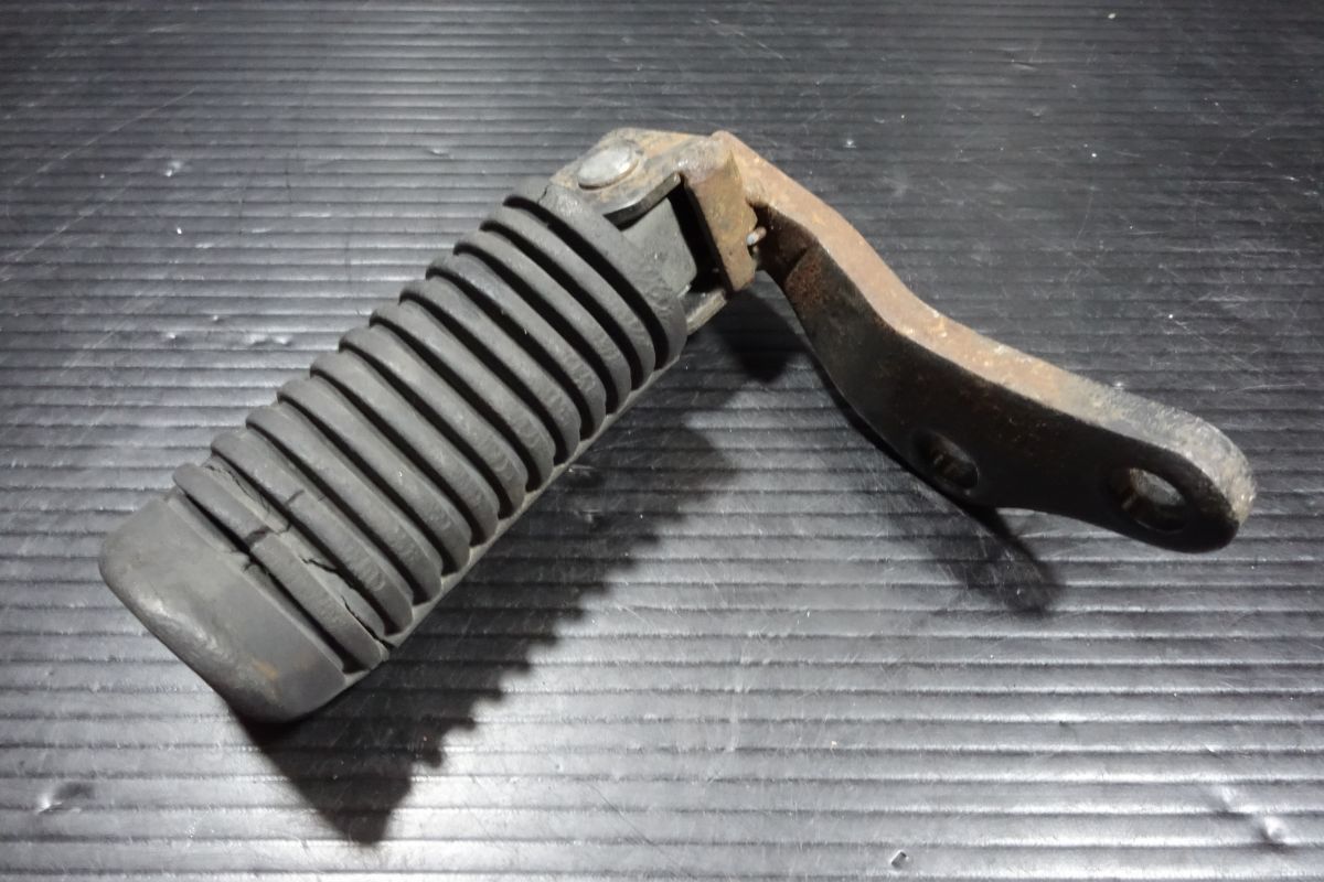 メインステップ 左右セット ヤマハ 純正 SR400 2H6 SR500 2J2 R20250922