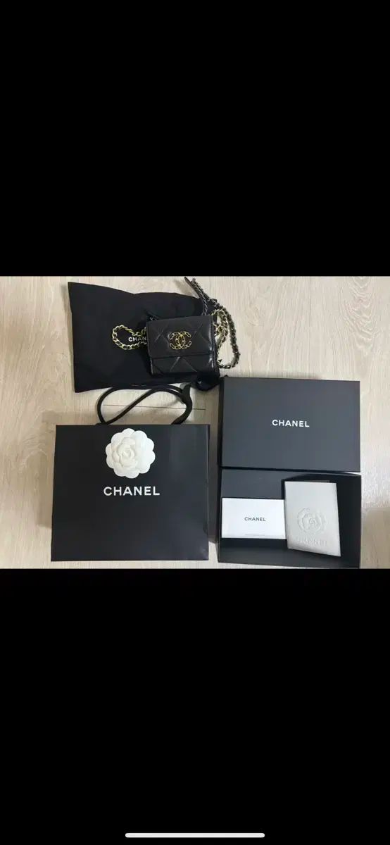Chanel シャネル ブラック ラムスキン 金具 CC ロゴ CHANEL フラップ チェーン 長い鼻 DECORATOM_COM_BR
