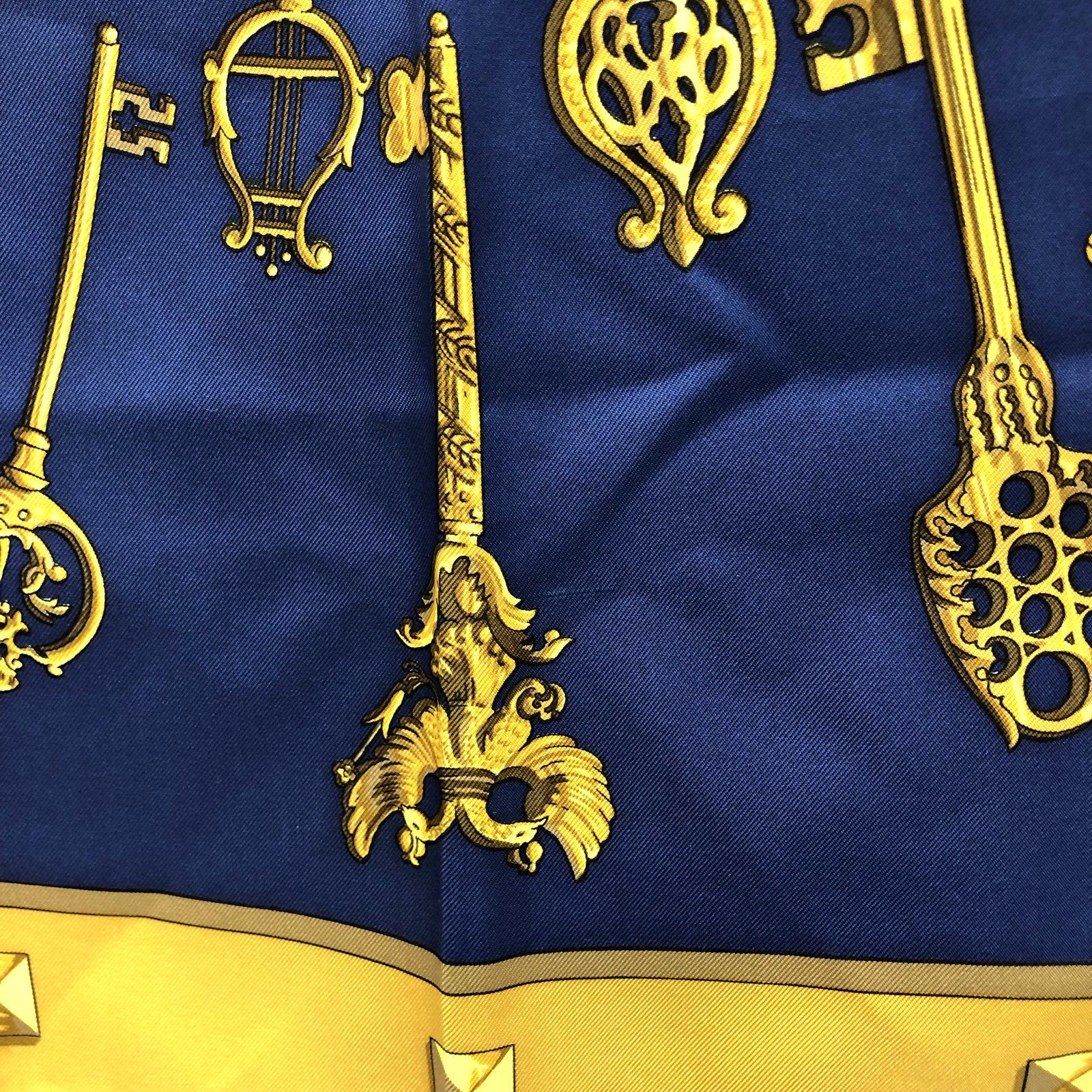 HERMES エルメス スカーフ カレ90 LES CLES キー 鍵柄 シルク - メルカリ