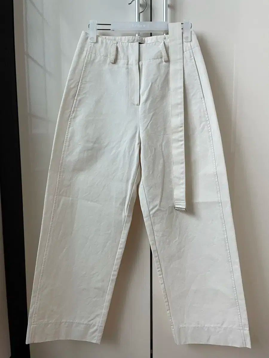 通り reeee アイボリー 綿 パンツ