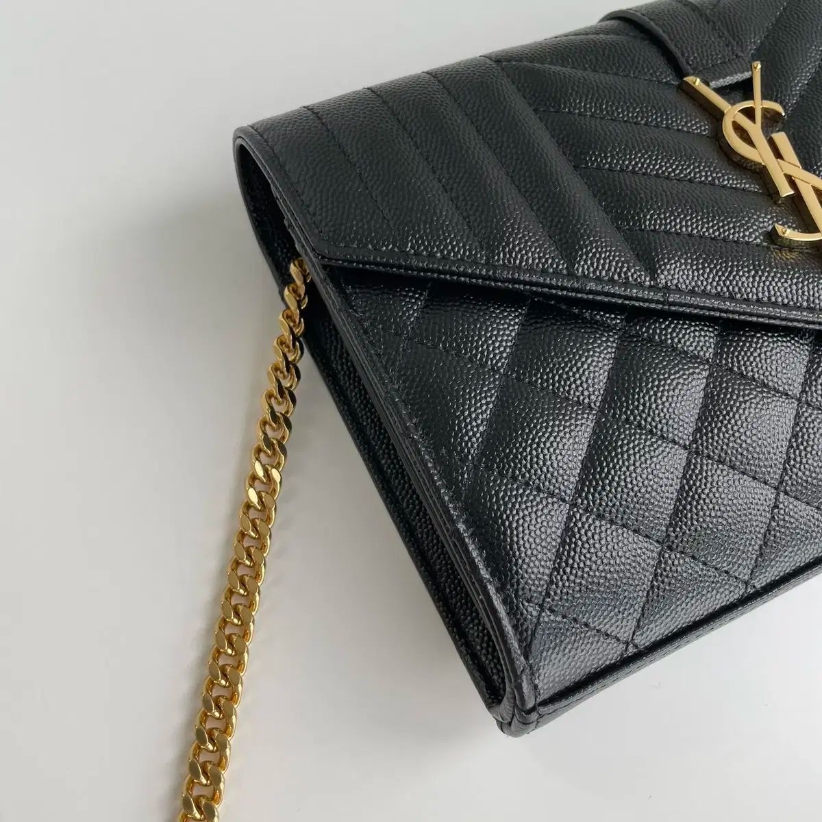 サンローラン エンベロープ チェーン ショルダーバッグ DECORATOM_COM_BR