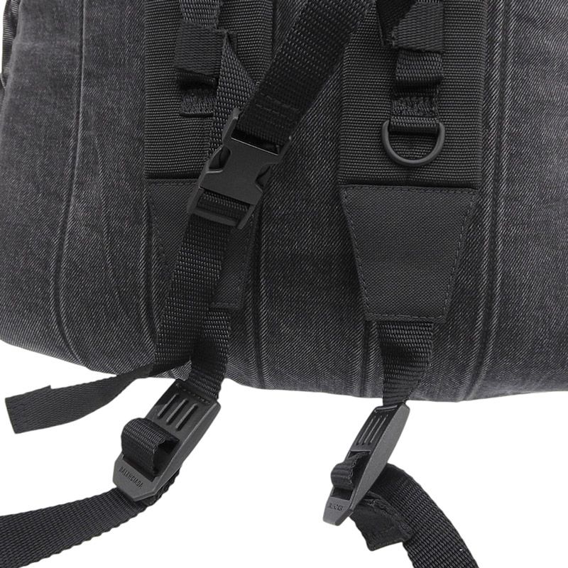 BALENCIAGA ブラックリュック　ARMYシリーズ BALENCIAGA ブラックリュックARMYシリーズ