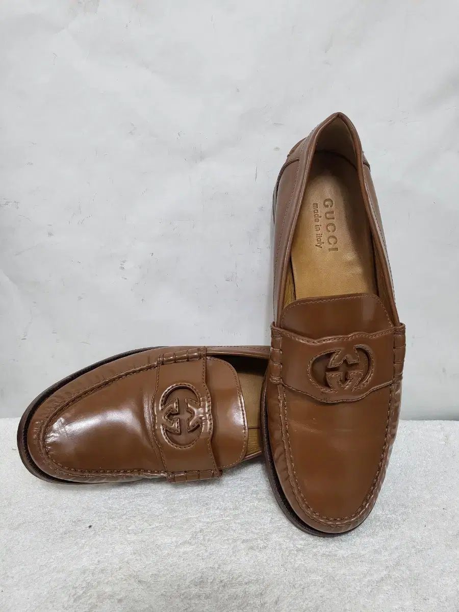 グッチ インターロッキング G ローファー 送料無料 メルカリshop取引では対象外