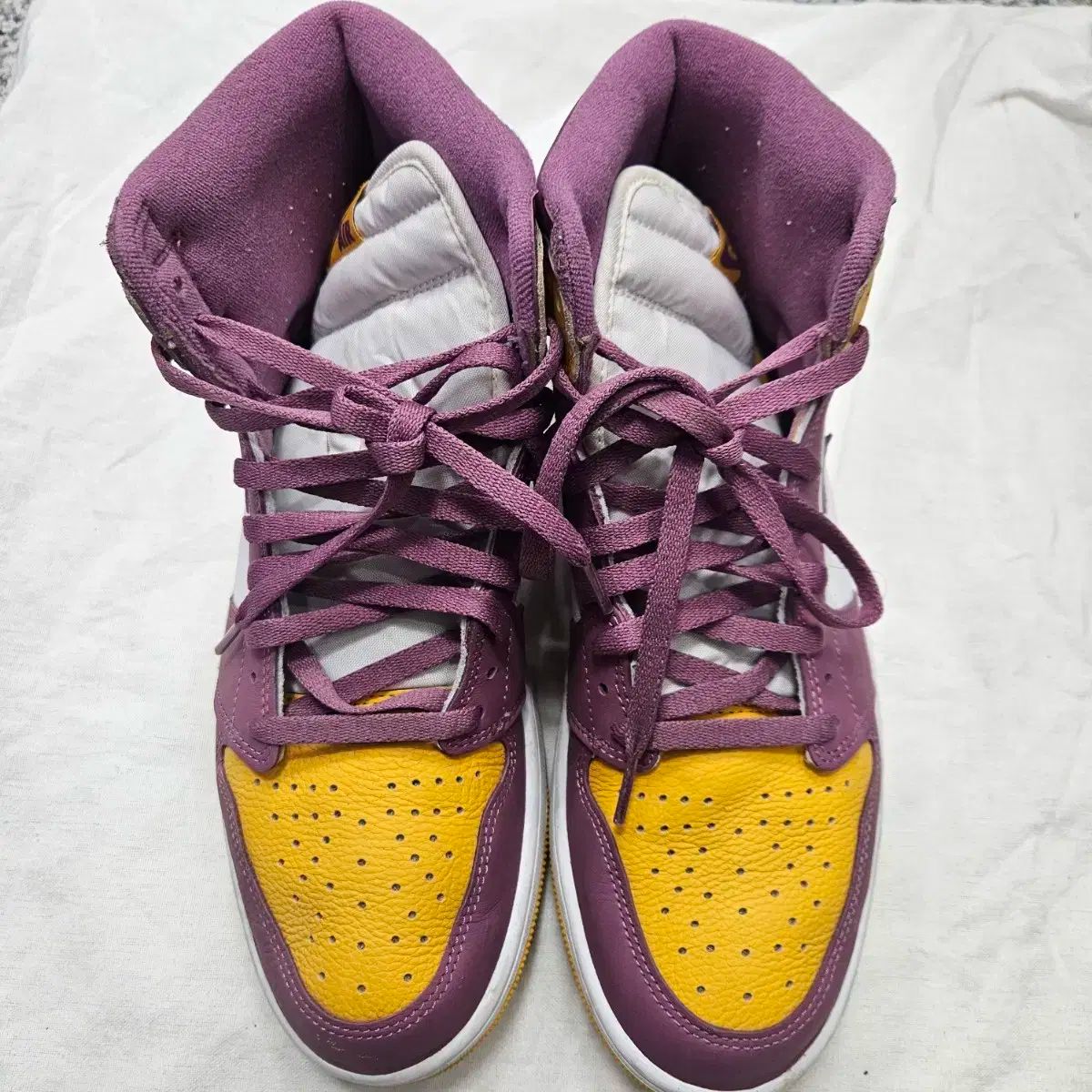 NIKE ナイキ エアジョーダン レトロハイ 1 OG 285