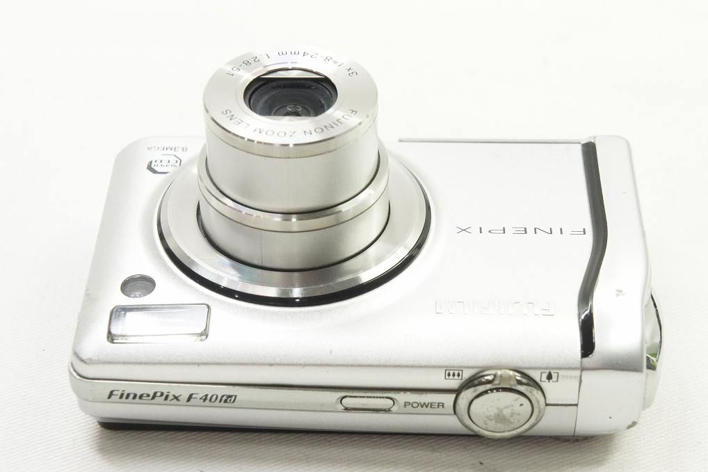 FUJIFILM フジフィルム FinePix F40fd コンパクトデジタルカメラ