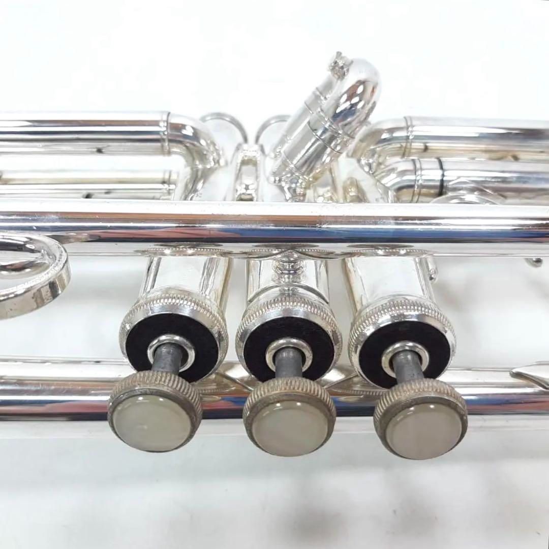 【送料無料期間限定】 Bach TR400 トランペット B♭ マウスピース セミハードケース付き 100％品質保証。