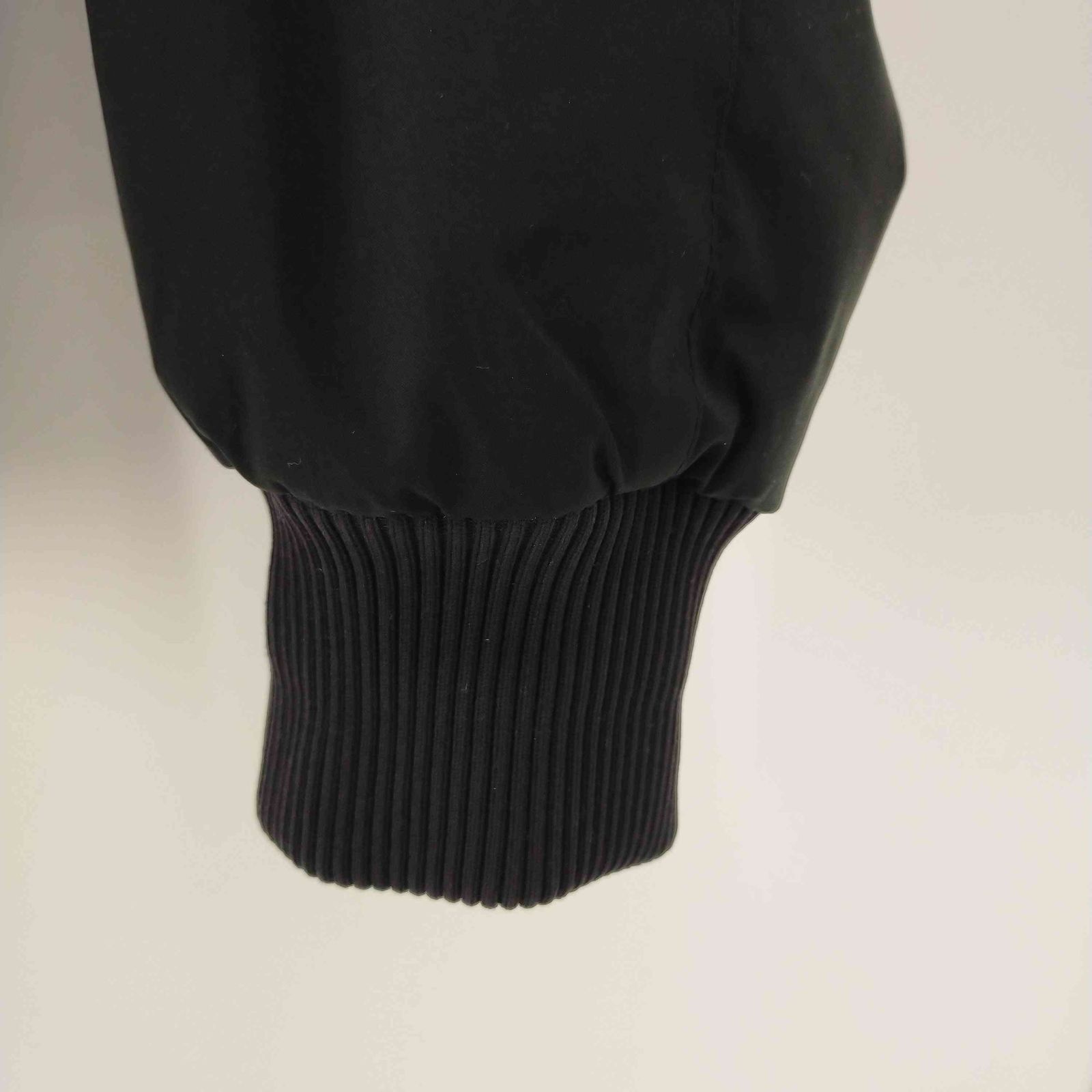 ラコステ LACOSTE 撥水サーモアインサレーションボンバージャケット